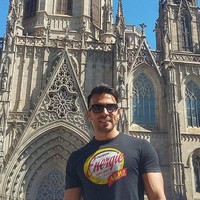 Meski pernah bermain dengan Ronaldo, Costinha mengatakan tidak banyak orang mengetahuinya sebagai pemain bola. Bahkan beberapa orang yang pernah bekerja bersama juga tidak mengenalnya. Beberapa minggu lalu aku membawa Mario Rui dari Italia ke Portugal ketika dia dipanggil ke timnas.Foto: Facebook