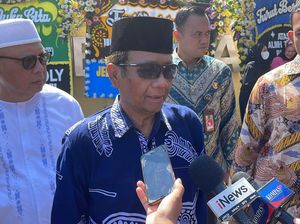 Mahfud Berduka atas Wafatnya Istri Wakapolri: Insyaallah Dapat Tempat Terbaik