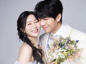 Pembelaan Lee Seung Gi Terkait Pernikahannya dengan Lee Da In