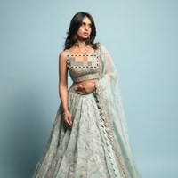 Memiliki ibu seorang aktris dan ayah berprofesi sebagai sutradara, akankah Nysa terjun ke dunia akting? Dalam sebuah wawancara, Ajay Devgn mengatakan putrinya belum menunjukkan ketertarikan untuk mengikuti jejaknya atau Kajol. “Tapi apapun bisa berubah,” kata Ajay. Foto: Dok. Instagram @nysadevganx