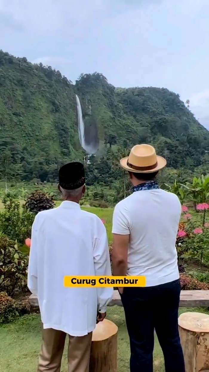 Ridwan Kamil dan Abah Jajang.