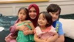 6 Momen Ultah Mama Rieta Amilia Tanpa Kehadiran Raffi Ahmad