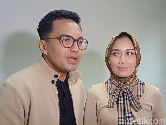 Sahrul Gunawan Sahrul Gunawan dan pacar baru