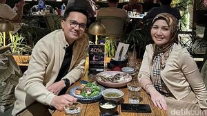 6 Foto Sahrul Gunawan Perkenalkan Dine Mutiara, Bukan Perempuan Sembarangan