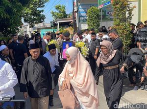 Kapolri hingga Mendagri Melayat Ke Rumah Duka Istri Wakapolri