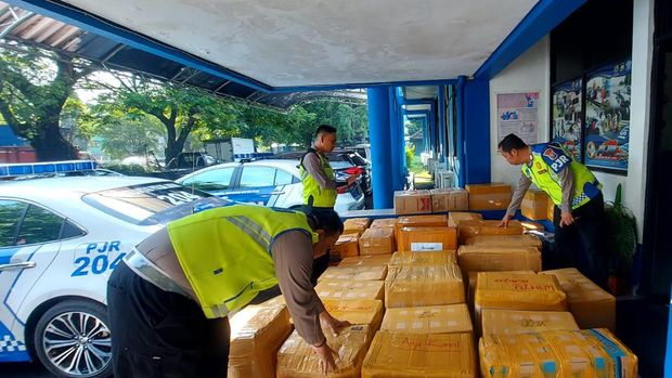 arak bali diamankan di rest area