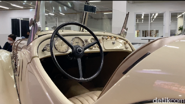 BMW 328