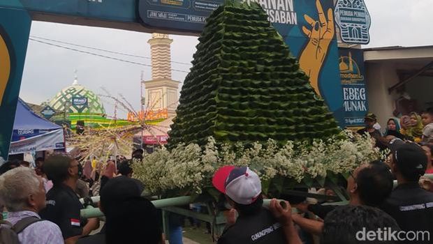 Grebek Jemunak di Gunungpring, Magelang, Minggu (9/4/2023).