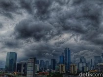 BMKG Keluarkan Peringatan soal Siklon Tropis Senyar, Apa Itu?