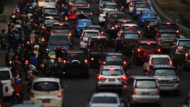 4 Fakta Mobil Listrik Mogok Bikin Lalin Ancol Macet