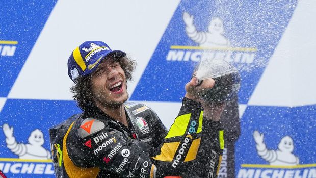 Marco Bezzecchi, from Italy, drives his Ducati during the MotoGP in Termas de Rio Hondo, Argentina, Saturday, April 1, 2023. (AP Photo/Natacha Pisarenko)