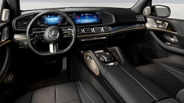 Mercedes-Benz GLS Class model tahun 2024