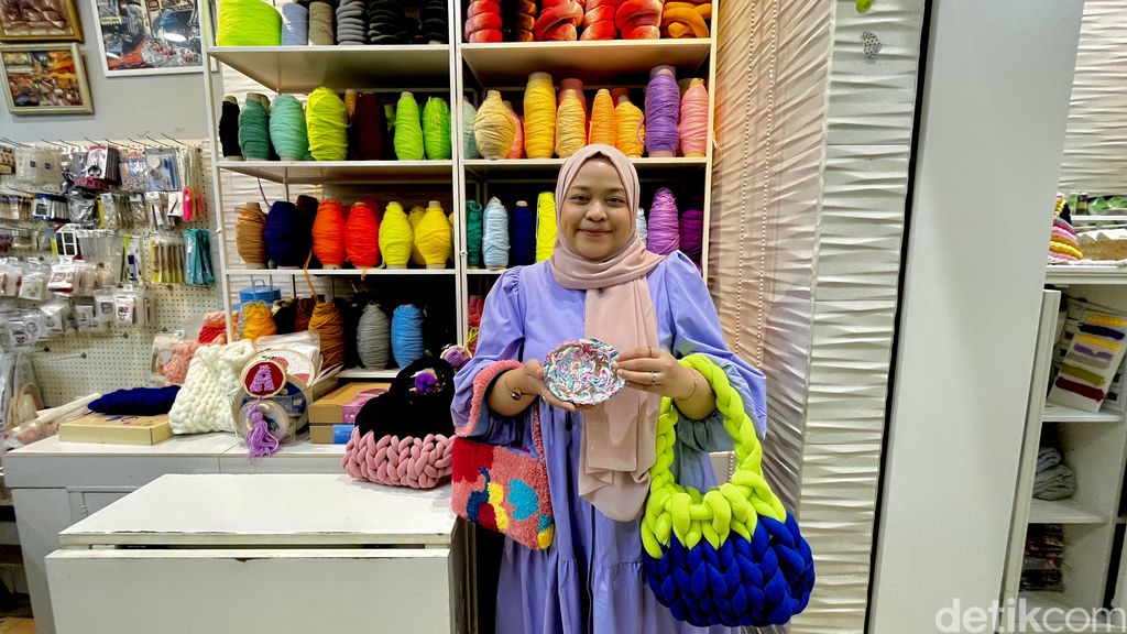 Ngabuburit Asyik, bikin karpet hingga tas yang cantik bareng Splendore.