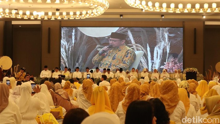 Pelepasan 2.300-an fungsionaris se-Jawa Barat.