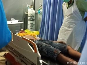 Apes Pemuda Blayer Motor dan Pukul Bocah Dikeroyok Massa hingga Kritis