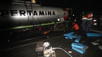 Peristiwa anjloknya KA barang angkutan BBM Pertamina nomor 2636 itu terjadi pada Sabtu (8/4) pukul 15.30 WIB. KA itu anjlok di emplasemen Stasiun Sepanjang, Sidoarjo.