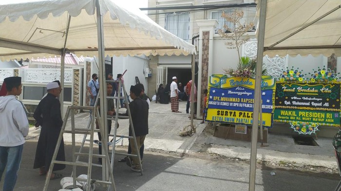 Suasana rumah duka Muhammad Rapsel Ali di Makassar.