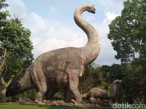 Taman Dinosaurus, Tempat Wisata Legendaris di Majalengka