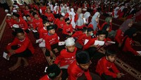 Santunan untuk 1.000 anak yatim piatu ini bagian dari program tahunan Pepsodent Sahur Amal.