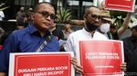 Abraham Samad-Denny Indrayana Demo di KPK Minta Firli Dicopot
