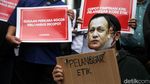 Abraham Samad-Denny Indrayana Demo di KPK Minta Firli Dicopot