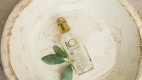 ROI dikenal sebagai air mineral dengan kadar magnesium tertinggi. Membayar seharga Rp 894.000 untuk sebotol air mineral ini konon dapat memberikan khasiat kesehatan. Foto: Luxe Digital