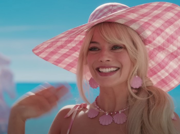 Margot Robbie jadi Barbie di pemotretan majalah Vogue.
