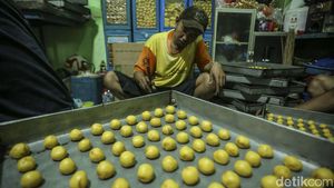 Berkah Ramadan, Produksi Kue Kering Kwitang Naik 30%