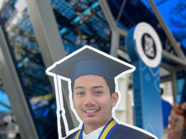 7 Potret Wisuda Eril di ITB, Resmi Sandang ST dengan IPK 3,26