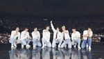 EXO Sukses Rayakan 11 Tahun Debut dengan Fanmeeting