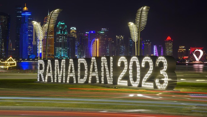 Newly installed lights on the Doha Corniche as part of the Doha Ramadan Lights Festival 2023 for the holy month of Ramadan in Doha,Qatar on 09 April 2023. (Photo by Noushad Thekkayil/NurPhoto via Getty Images)