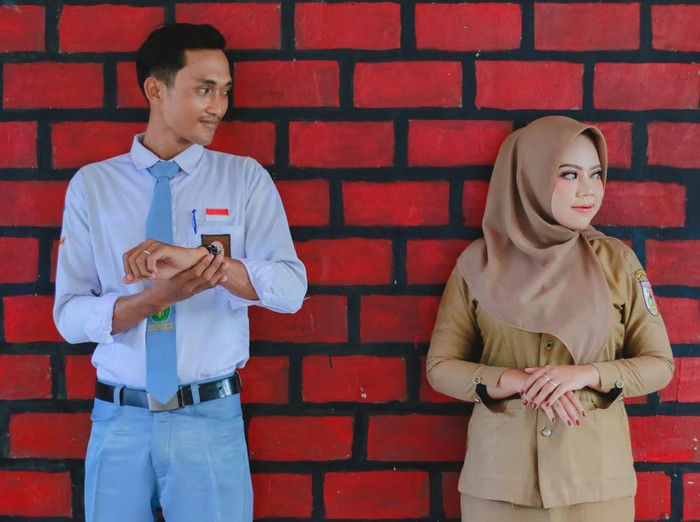 Foto pasangan viral di media sosial, Nita Nur Istiqomah dan Sofyan Rizki Mucti Ali.