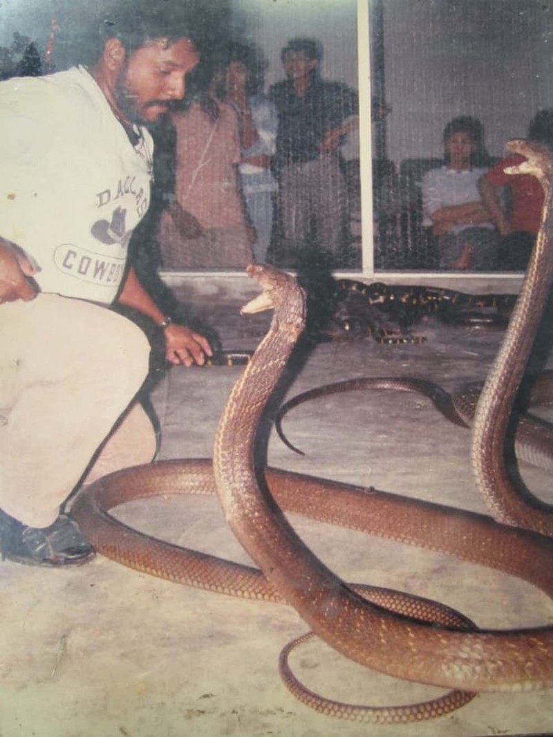 Foto yang diambil sebelum tragedi terjadi