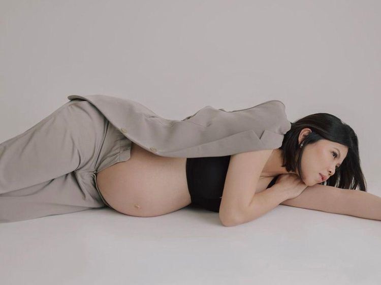 5 Potret Greysia Polii Pamer Baby Bump, Menanti Buah Hati