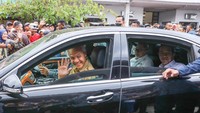 Dalam kunjungannya ke Jawa Tengah beberapa waktu lalu, Presiden Jokowi kedapatan semobil dengan Ganjar Pranowo. Dok. Istimewa 