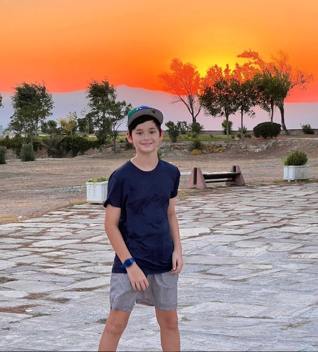 Artis cantik Tamara Bleszynski diketahui pernah menikah dengan Mike Lewis pada tahun 2010. Namun sayang pernikahan tersebut kandas di tahun 2012. Dari pernikahannya itu Tamara dan Mike dikaruniai seorang putra yang diberi nama Kenzou Lion Bleszynski Lewis. Foto: Instagram/@kenzoulionofficial