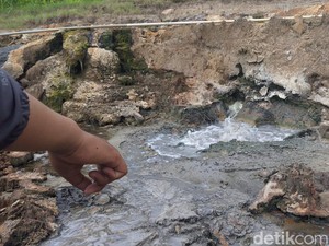 DLH Bojonegoro Akan Ambil Sampel Belerang di Kubangan Lumpur Lahan Perhutani