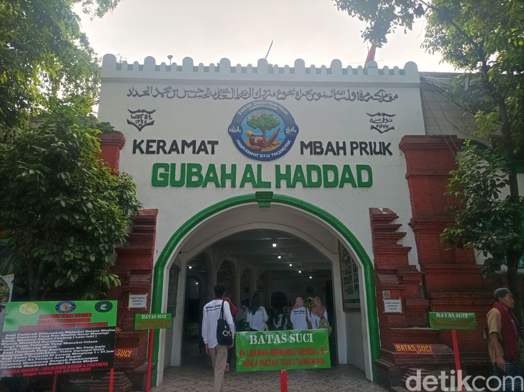 Makam Mbah Priuk