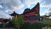 Masjid Muhammad Cheng Hoo Jambi yang kental akan ornamen etnis Tionghoa. (Dimas Sanjaya/detikSumut)