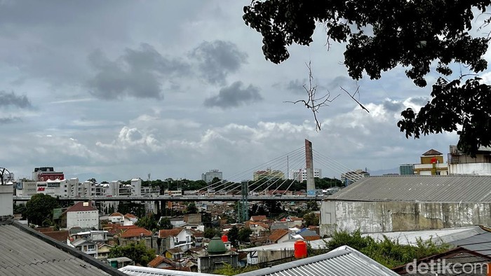 Mengunjungi Teras Cihampelas Kota Bandung, Senin (10/4/2023).