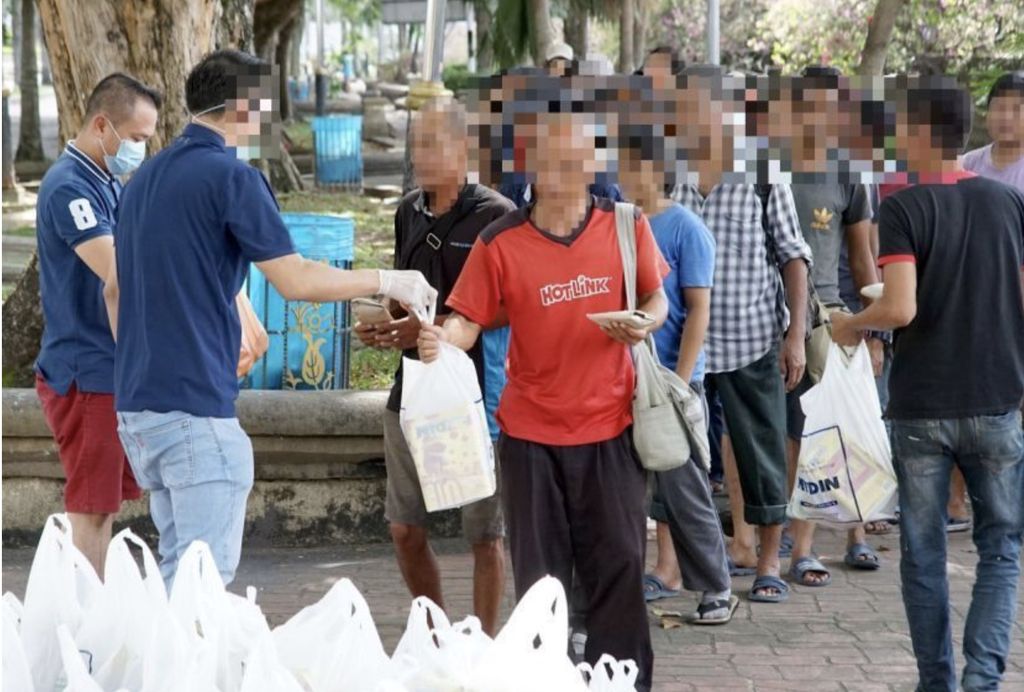 Miris! Untuk Bantu Sesama Makanan Gratis Ini Malah Mubazir