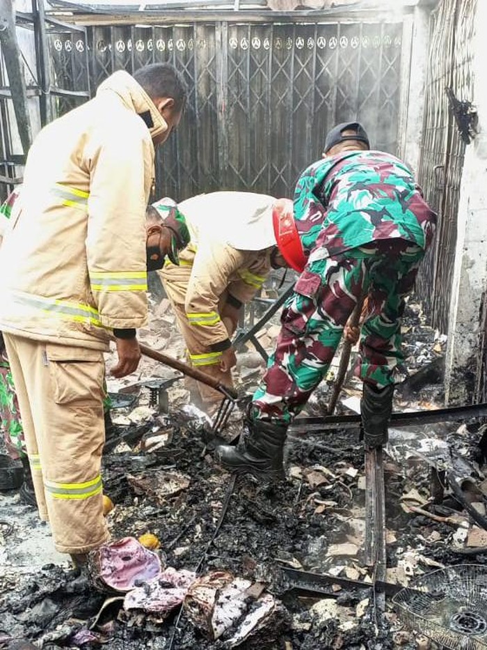 Pasar Kencong Jember Kebakaran, Api Hanguskan 6 Toko