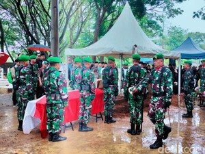 Menantu Wapres Rapsel Ali Dimakamkan Secara Militer di TMP Panaikang Makassar