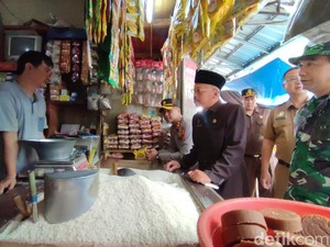 Curhat Pedagang Pasar Manis Ciamis Masih Sepi Pengunjung