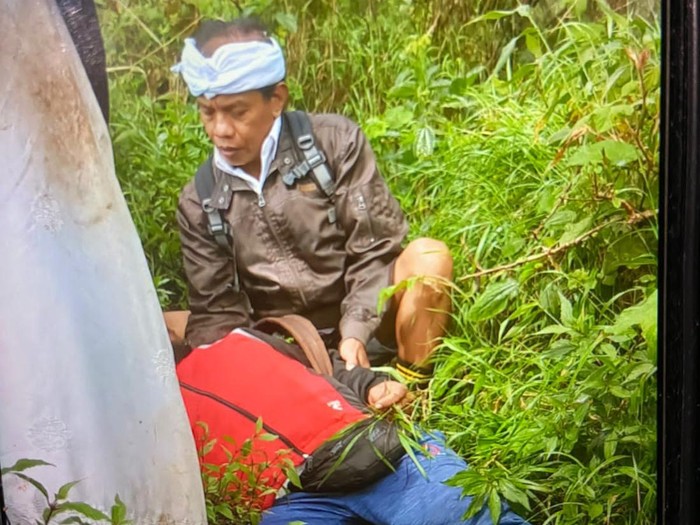 Korban meninggal saat sembahyang di Bukit Abang, Kintamani, Bangli, Senin (10/4/2023).