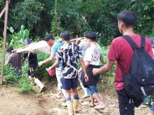 4 Pekerja Tambang Emas di Bone Bolango Tertimbun Longsor, Tim SAR Evakuasi