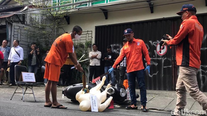 Rekonstruksi pengeroyokan pelajar di Bumijo Jogja, Senin (10/4/2023).