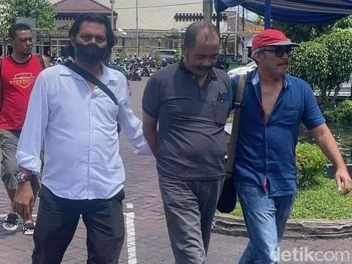rosidi pria ngaku pengedar narkoba viral