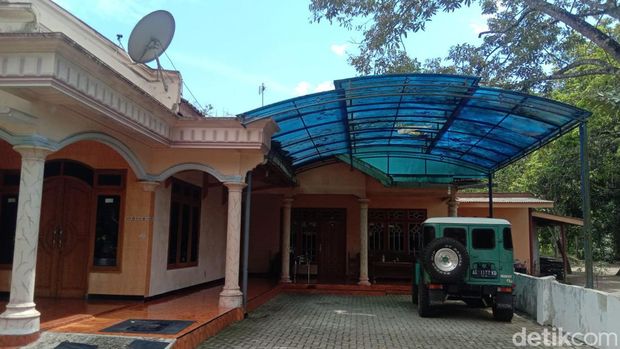 Rumah Anas Urbaningrum di Blitar