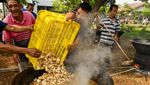 Momen Warga Aceh Masak Besar untuk Buka Puasa Bersama